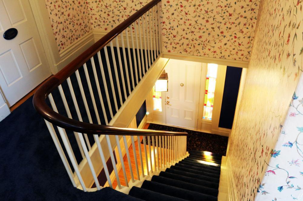 ホテル Camden Windward House エクステリア 写真